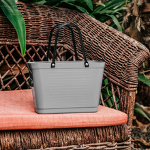 Load image into Gallery viewer, Small Hinza Bag 'Light Grey' - Green Plastic