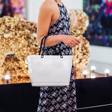 Load image into Gallery viewer, Small Hinza Bag 'White'