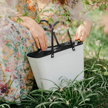 Load image into Gallery viewer, Small Hinza Bag 'White'