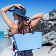 Load image into Gallery viewer, Large Hinza Bag 'Light Blue' - Green Plastic