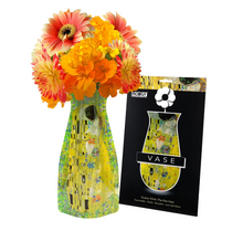 Load image into Gallery viewer, Gustav Klimt The Kiss  - Modgy Expandable Vase

