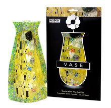 Load image into Gallery viewer, Gustav Klimt The Kiss  - Modgy Expandable Vase
