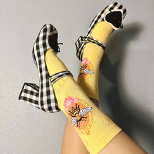 Load image into Gallery viewer, Queen Bee - Women's Crew Socks - Sock It To Me
