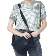 Load image into Gallery viewer, 4L - Flapjack Shoulder Cabin Zero Bag (Absolute Black)
