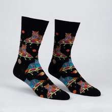 Load image into Gallery viewer, Eye of the Tiger - Men's Crew Socks - Sock It To Me
