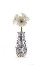 Load image into Gallery viewer, Chi Chi Black - Modgy Expandable Vase
