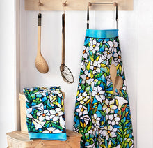 Load image into Gallery viewer, Tiffany Field Of Lilies Apron
