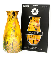 Load image into Gallery viewer, Gustav Klimt The Kiss  - Modgy Expandable Vase
